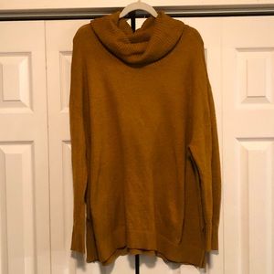 SO 1X high neck sweater